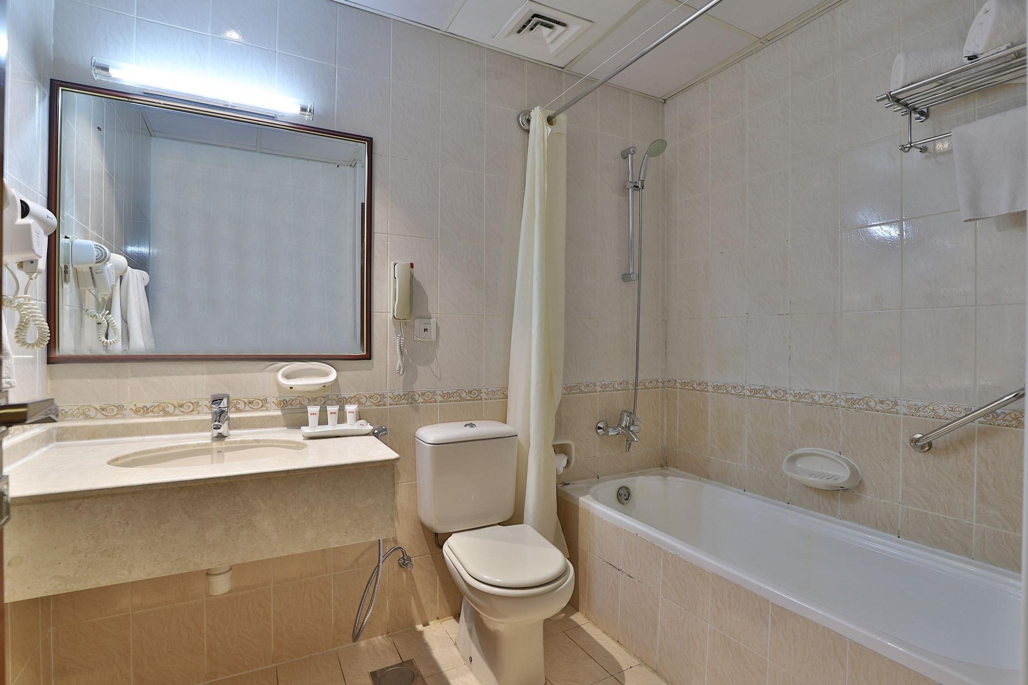 Oyo 101 Click Hotel Dubai Luaran gambar